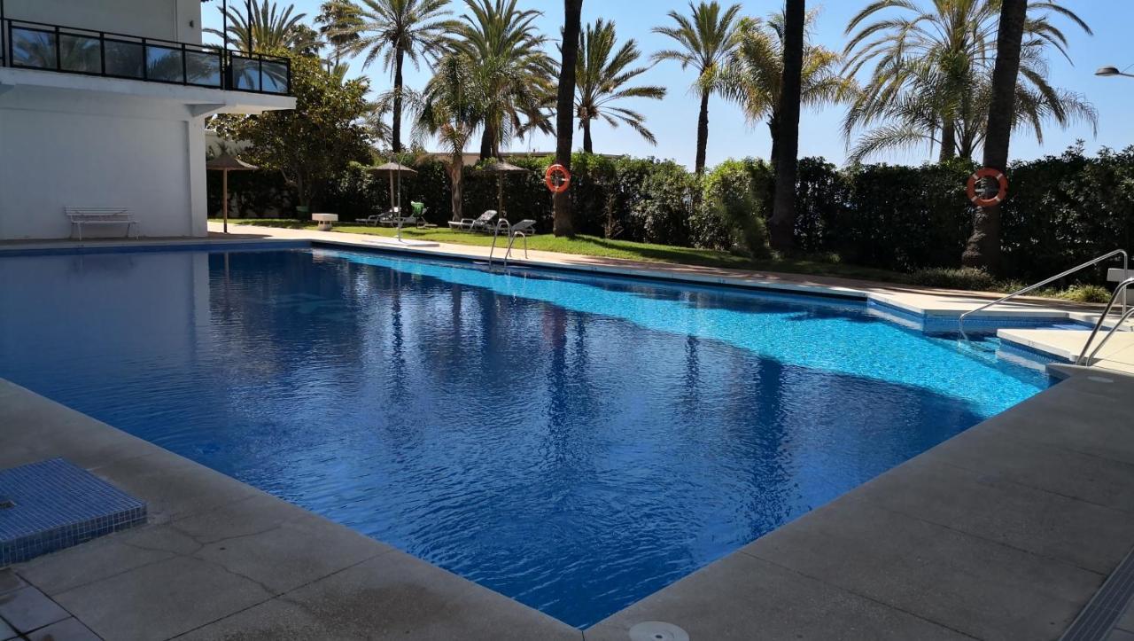 Skol 320C By Completely Marbella Apartment Luaran gambar