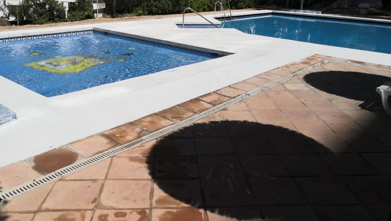 Skol 320C By Completely Marbella Apartment Luaran gambar
